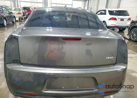 2017 Chrysler 300 S z USA, uszkodzony, nr VIN 2C3CCAGG0HH508350